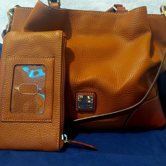 Dooney & Bourke Breanna - Picture 3 of 11